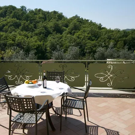 Comfortable Holiday Home In Soiano Del Lago With Lakeview Holiday home Soiano Del Lago