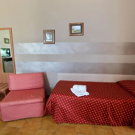 Holiday home Comfortable Holiday Home In Soiano Del Lago With Lakeview *